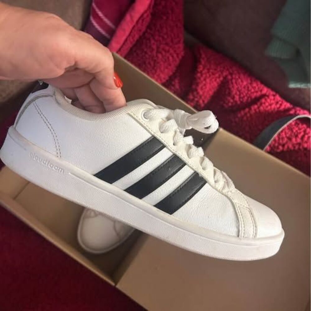 Adidas OG Sneakers Size 8.5